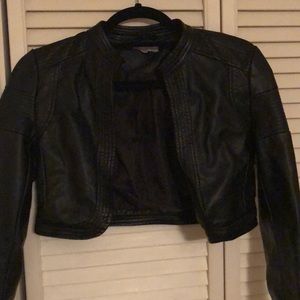 Crop faux leather jacket